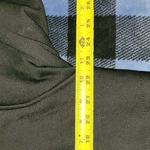 Volcom. Full-zip. Lined. Thick. Garage hooded jacket. Oversized Medium. - Picture 10 of 16